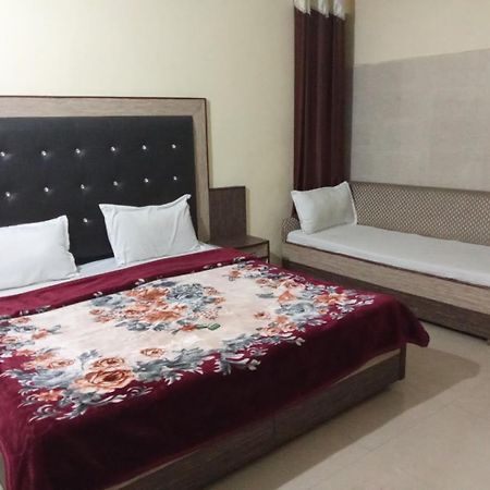 Krishna Holiday Guest House Block II Dharamshala Luaran gambar